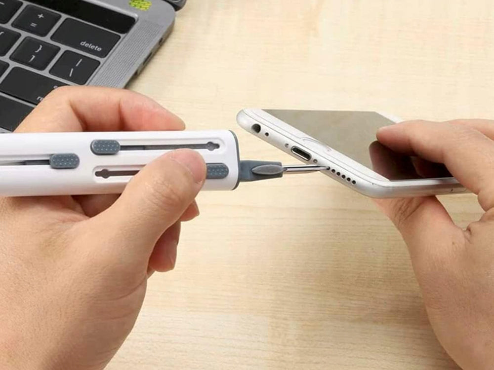 3 az 1-ben Tisztító Készlet Fülhallgatókhoz, AirPods-hoz, Telefonhoz és Billentyűzethez