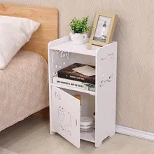 Fából készült Hello Kitty mintával ellátott éjjeliszekrény